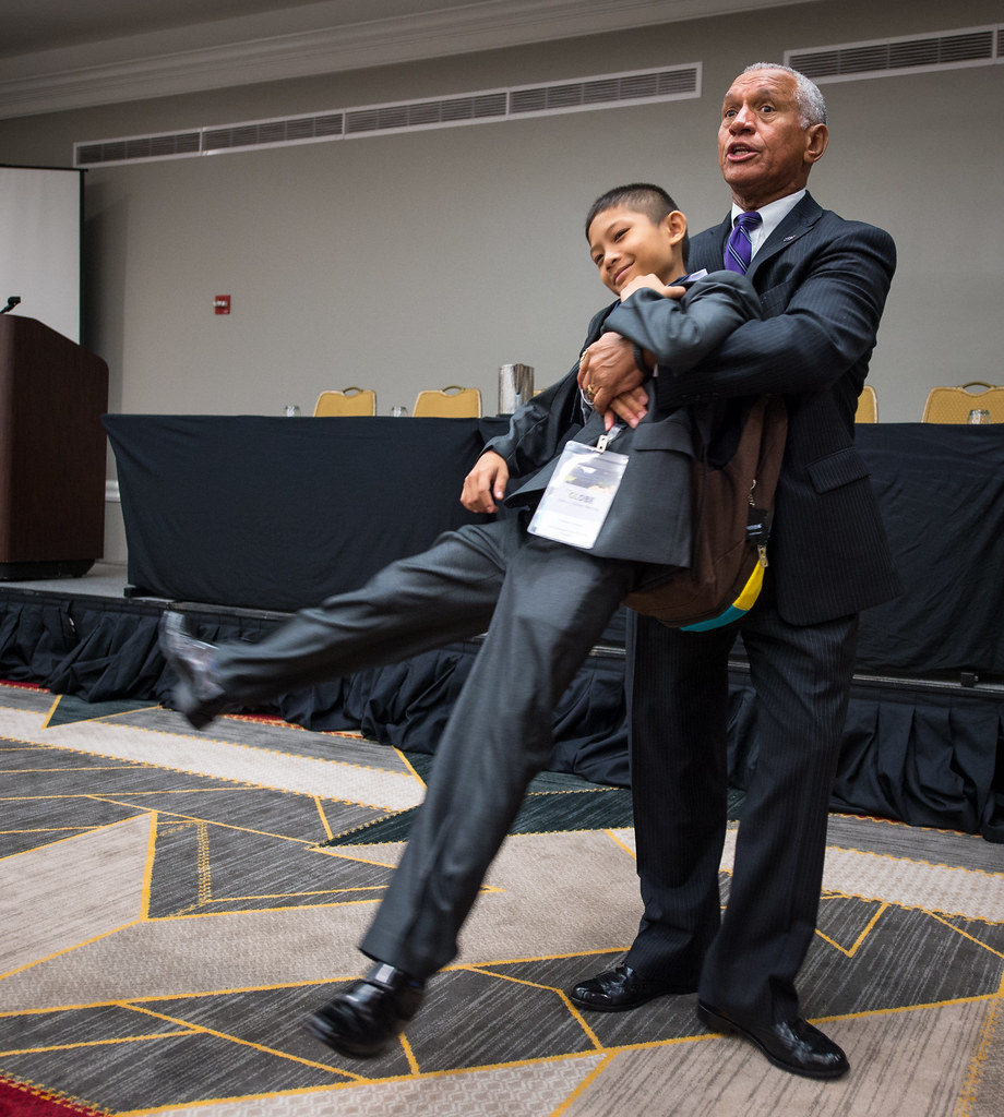 NASA Administrator Talks with GLOBE (201308120004HQ)
